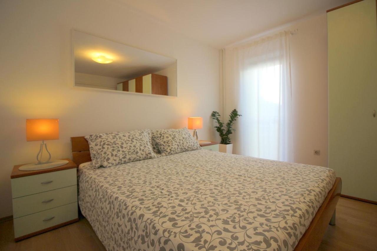 Modern Apartment Sabina With Nice Garden Πόρετς Εξωτερικό φωτογραφία