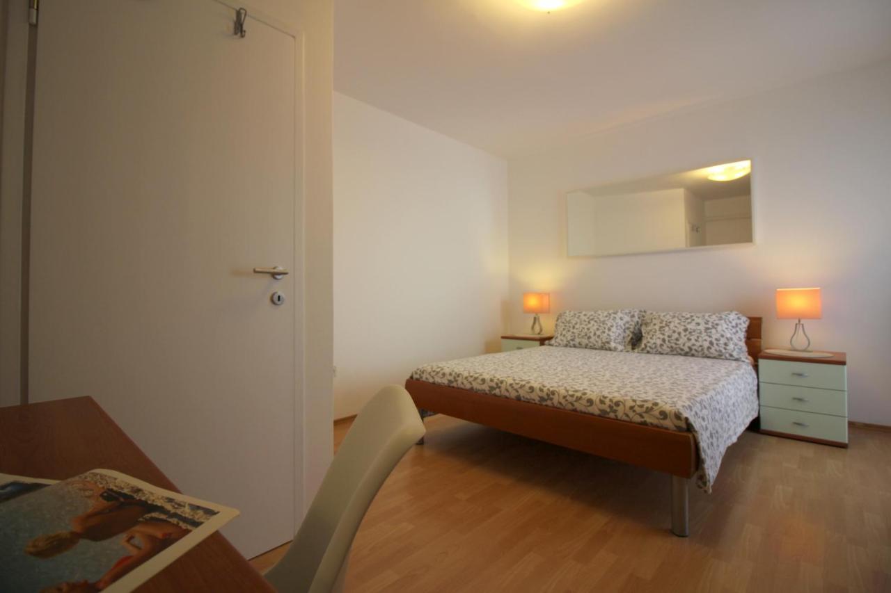 Modern Apartment Sabina With Nice Garden Πόρετς Εξωτερικό φωτογραφία