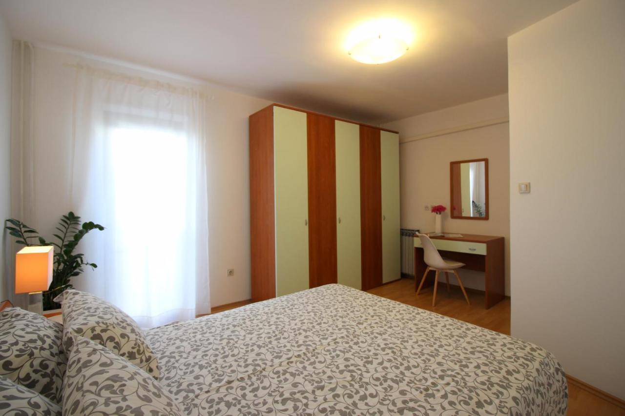 Modern Apartment Sabina With Nice Garden Πόρετς Εξωτερικό φωτογραφία